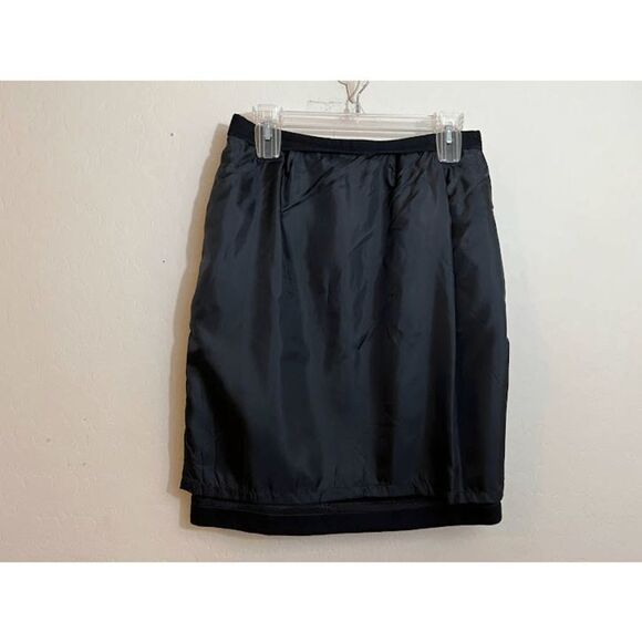 Norton mcnaughton black skirt of wool  size 8 knee length. - Picture 3 of 4